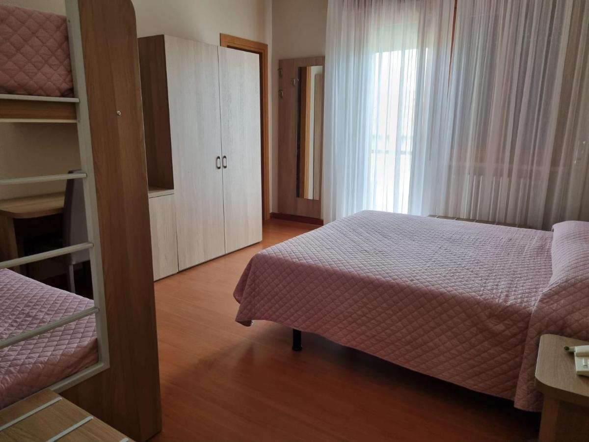 Hotel Fornaci Пескьера-дель-Гарда Экстерьер фото
